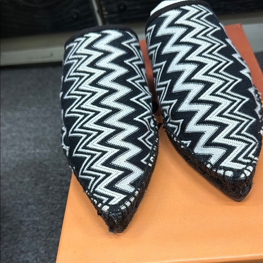 NWT Missoni Black and White Zigzag Women's Loafer Shoes Size 36 US 6